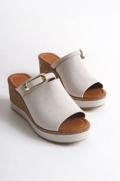 Shoesers Women's Special Design Accessory Single Strap Wedge Heeled Suede Slippers