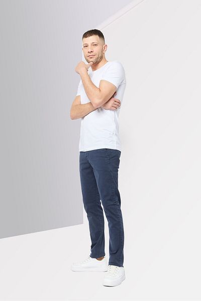Guess Men Skinny Fit Low Rise Solid Chino Pants, Navy Blue