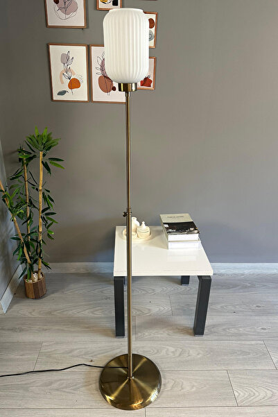 Bamyum Beyaz Cam Lambader Düz İnce Gövde Modern Dekoratif Metal Oturma Odası Çalışma Odası Zemin Lambası