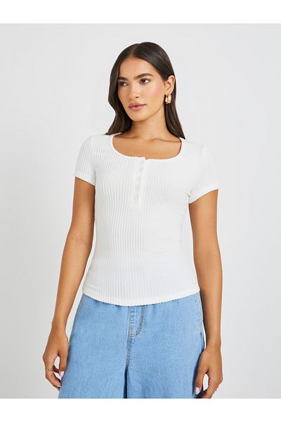 Styli Textured Short Sleeve Ribbed Knit T-Shirt