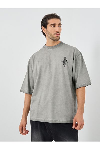 Styli Slogan Print Oversized Round Neck T-Shirt