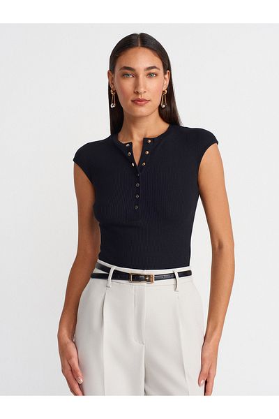Dilvin 31887 Button Short Sleeve Top-Black
