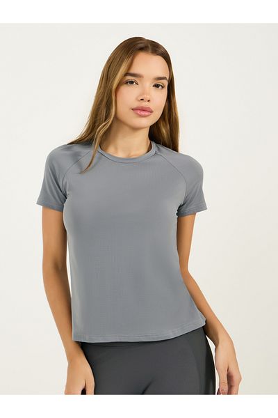 Styli Single Sleeve and Back Circle Reflective Detail Short Sleeves Top