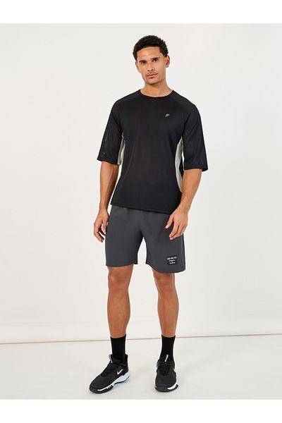 Styli Contrast Panel Ultra Lightweight Mesh Oversized Training T-Shirt