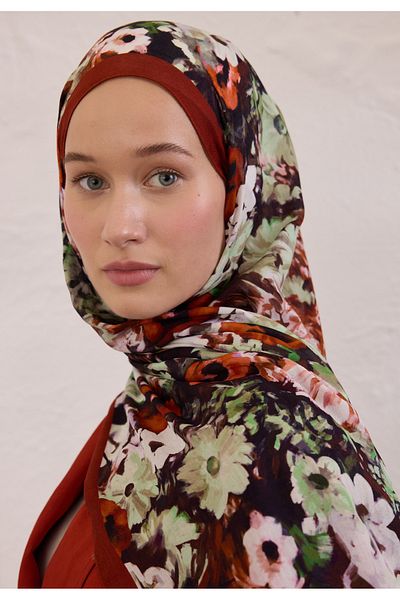 Fresh Beauty Blossom Pattern Rami Shal Red