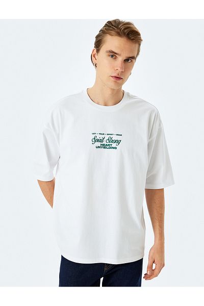 Koton Βαμβακερό ύφασμα με κοντό μανίκι Crew Neck Slogan με στάμπα μεγάλου μεγέθους