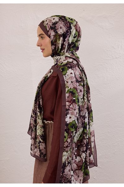 Fresh Beauty Blossom Pattern Rami Shal Plum Crumble