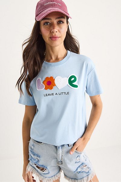 Bianco Lucci Women's Love Accessory Regular Fit Cotton T-Shirt 60602070