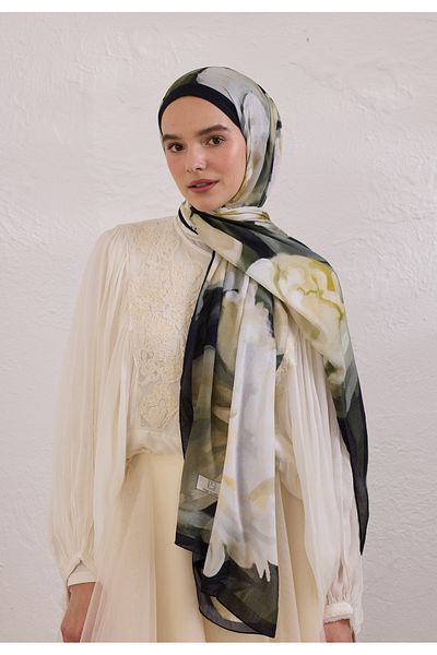 Fresh Gardenia Pattern Rami Shal Black