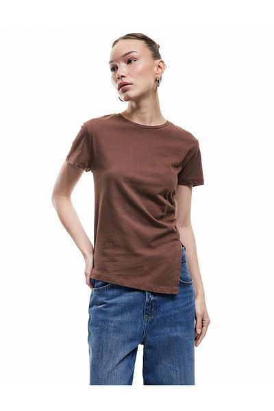 Koton Basic Short Sleeve Crew Neck Asymmetrical Cut Slit Women's T-Shirt