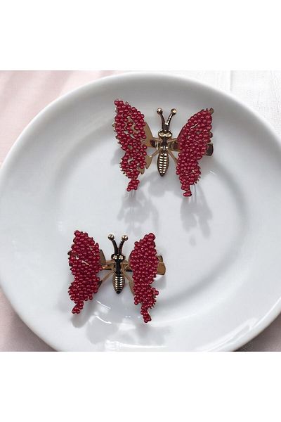gigigiyim Butterfly Clamp Buckle with Moving Wings and Bead Detail