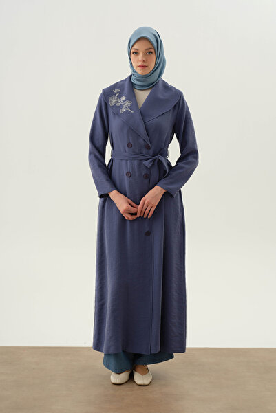 Tuğba Şal Yaka Nakış Detaylı Pardesü - İndigo