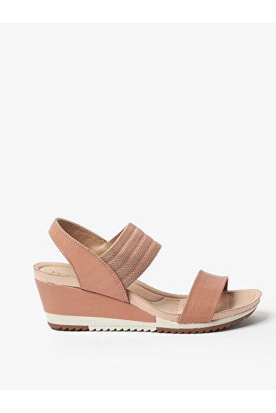 Modare صنادل إسفينية نسائية بلون بيج | صنع في البرازيل