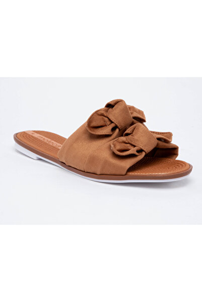 Moleca صنادل مسطحة نسائية بلون الجمل | صنع في البرازيل