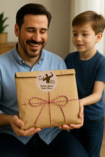 Dekals 1 Adet 32x40 Babalar Günü Hazır Hediye Paketi Seti Gömlek, Sweat vs. uygun (Paket+ip+ ETİKET-8CM)