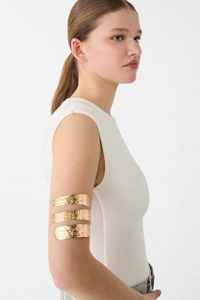 Stradivarius Maxi textured cuff