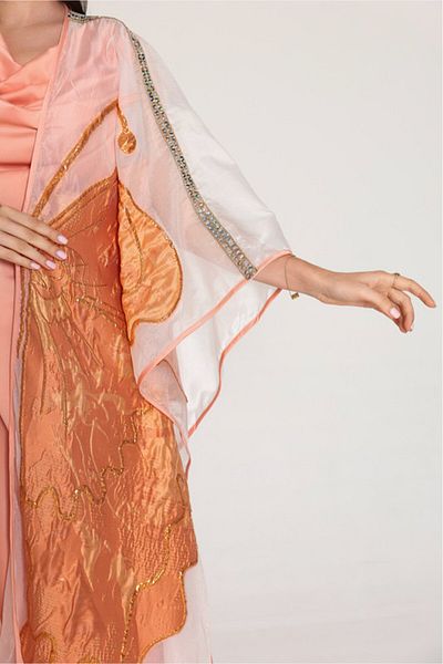 IKKXA Shimmer Bisht Design Jalabiya