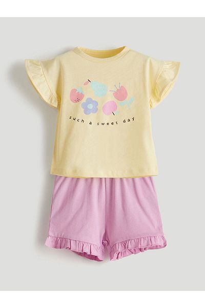 LC Waikiki Lcw Baby Sari Crew Neck Printed Girls T-Shirt and Shorts Pack of 2