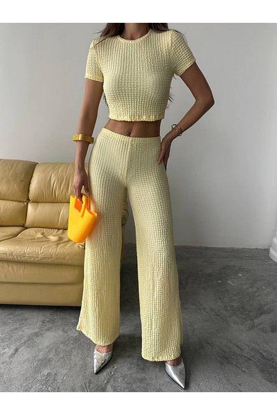BE CHİC Women's High Waist Flexible Flare Pants and Cycling Collar Crop 2-Piece Set Tkm1000