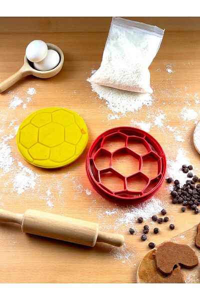AlisTech Football Ball Cookie Mold-8Cm