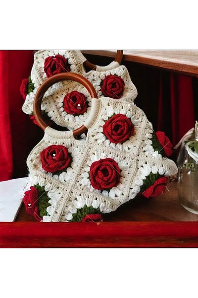 Charme Elegant Hand Knitted Rose Bag