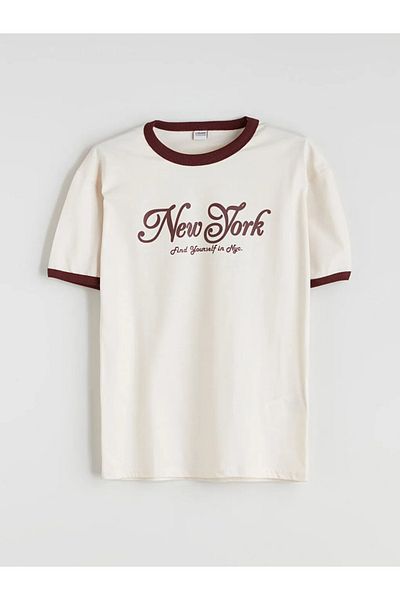 LC Waikiki Lcw Kids Beige Crew Neck New York Printed Boys T-Shirt and Shorts
