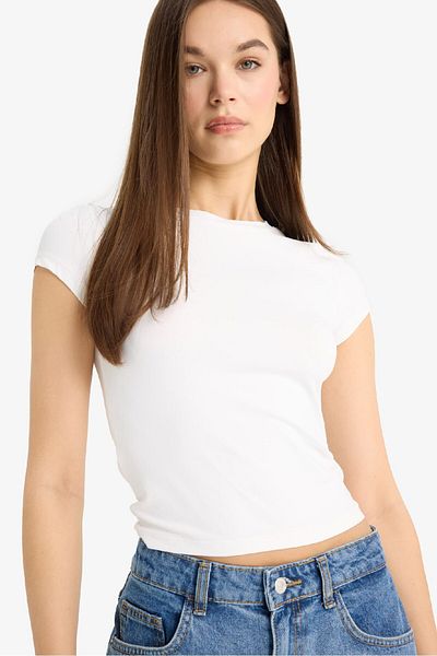 DeFacto Tricou cu mânecă scurtă Bsic cu decolteu ajustat F3833ax25sm