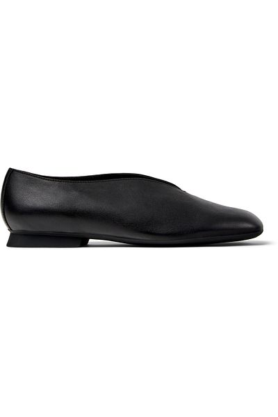 CAMPER Women's Black Ballet Flat with Oval Toe, Lightweight Sole, Daily Elegance CasiMyra