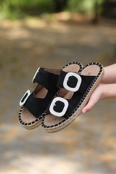 Madam Tarz Stark-101 Buckle Flat Sole Slippers