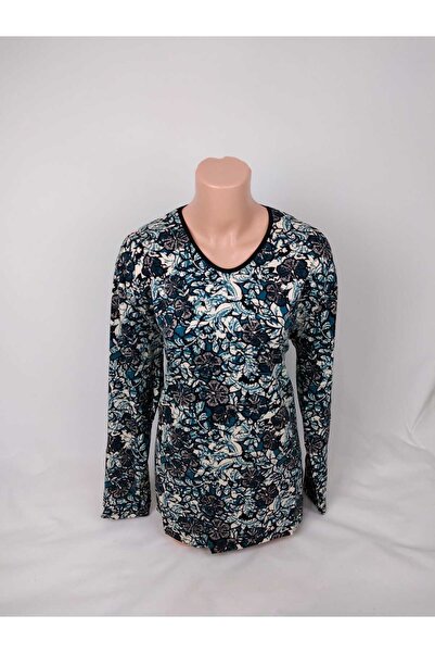 YAŞAR TRİKO تي شيرت نسائي أسود وأخضر كريمي برقبة على شكل حرف U وأكمام طويلة م...