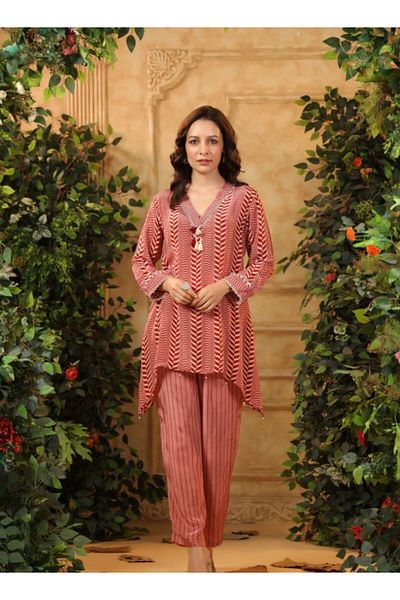 HashtagBe Maroon Chevron Print Tunic and Pants Set