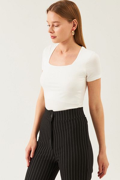 Bonne Maison Women's White Square Collar Short Sleeve Viscose Blouse