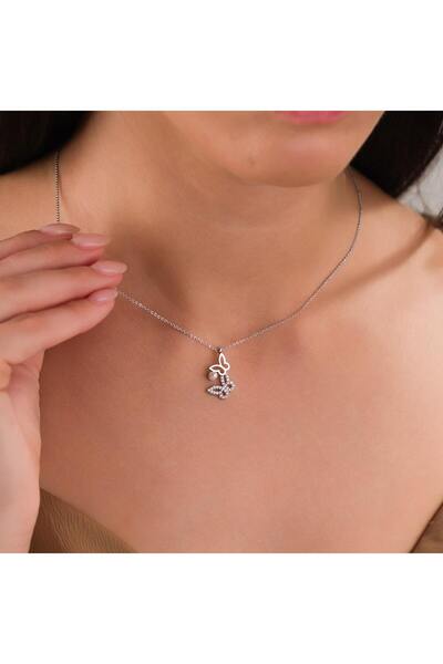 HOBİSY GIFT SHOP قلادة من الفولاذ باللون الفضي مع تفاصيل فراشة وحجر الزركون و...