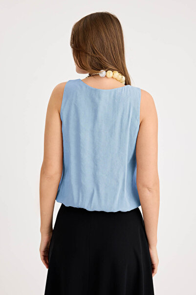 Vitrin Pleated Front Zero Sleeve Skirt Hem Elastic Blouse