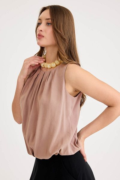 Vitrin Pleated Front Zero Sleeve Skirt Hem Elastic Blouse