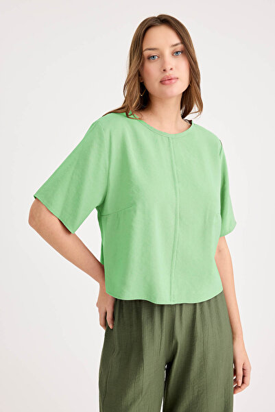 Vitrin Round Neck Short Sleeve Crop Blouse