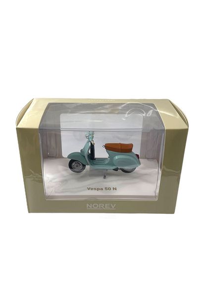 Norev 1:18 Vespa 50 N Diecast Model Motorcycle - Mint Green