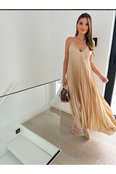 Kashaya Women's Elegant Pleated Long Dress with Straps and Comfortable Elegance