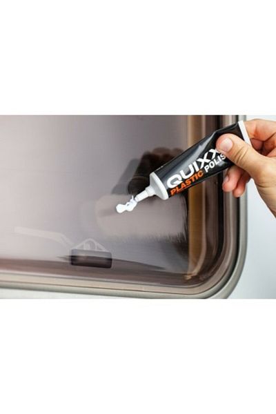 QUIXX Soluție pentru îndepărtarea zgârieturilor din acril și plexiglas Quixx Acrylic Scratch Remover