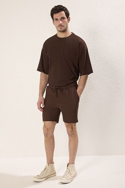 Trendyol Collection Medium Length Brown Textured Ottoman Shorts - Lace-Up, No Crease Tmnss23Sr00039