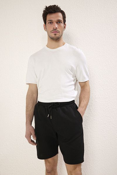 Trendyol Collection Μαύρο-μπλε ναυτικό σορτς 2 συσκευασιών κανονικής/κανονικής κοπής με ανάγλυφη συσκευασία & βερμούδες