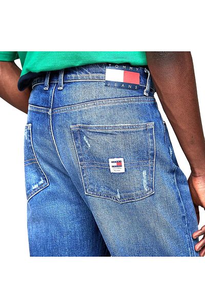 Tommy Jeans Erkek farmernadrág közepes méretű