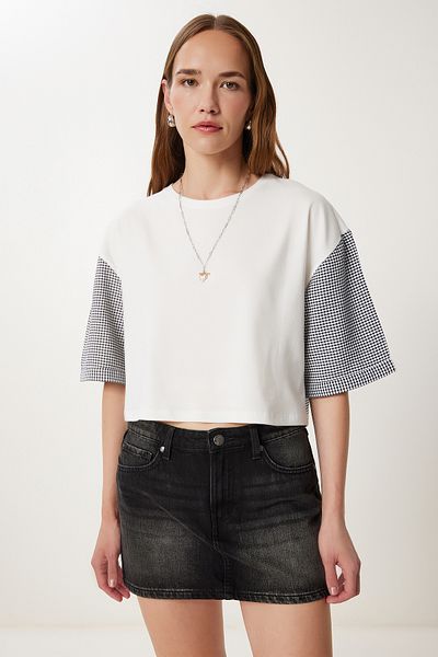 Happiness İstanbul Women's White Black Checkered Knitted Crop T-Shirt Tp00088