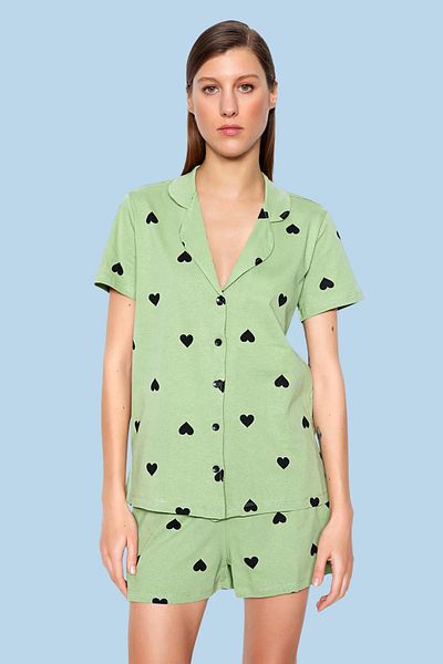 Trendyol Collection Sada pyžama Zelené srdce s bavlněnými šortkami - THMSS21PT0756