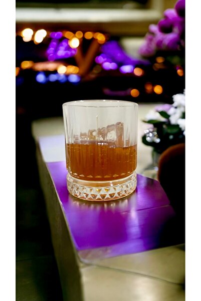 magnocandles Tarçın Amber Kokulu Buzlu Içecek Viski Mum