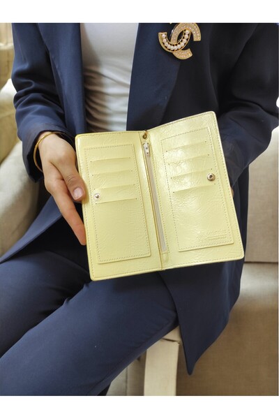 UCCELLO Hand Straped Zipper Detail Women's Wallet Hand Bag