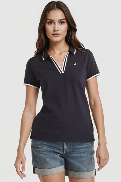 Nautica قميص بولو بشعار من القطن الفاخر بقصّة عادية أساسية