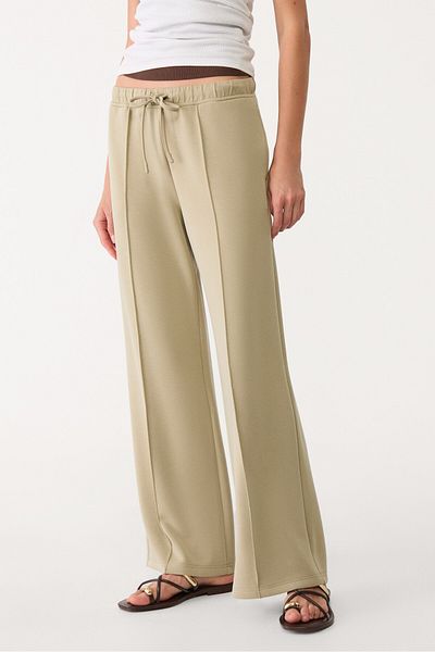 Stradivarius Soft-touch wide-leg trousers with seam detail