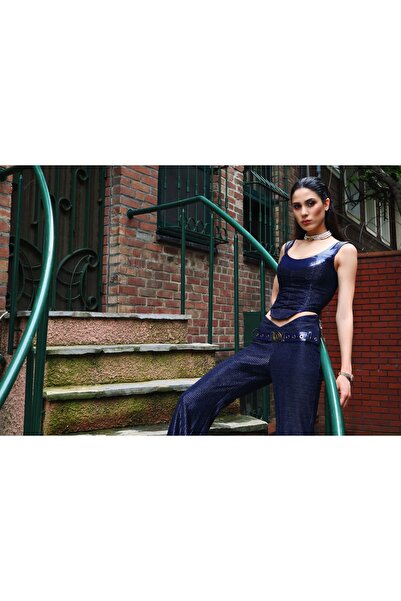 LARA ARI Lacivet Kemer Detaylı Işıltılı İspanyol Paça Pantolon