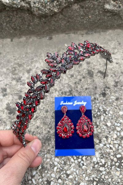 Hobigram Alejandro Burgundy Bridal Henna Crown Special Occasion Accessory Women's Crown and Drop Shuttle Earring Set